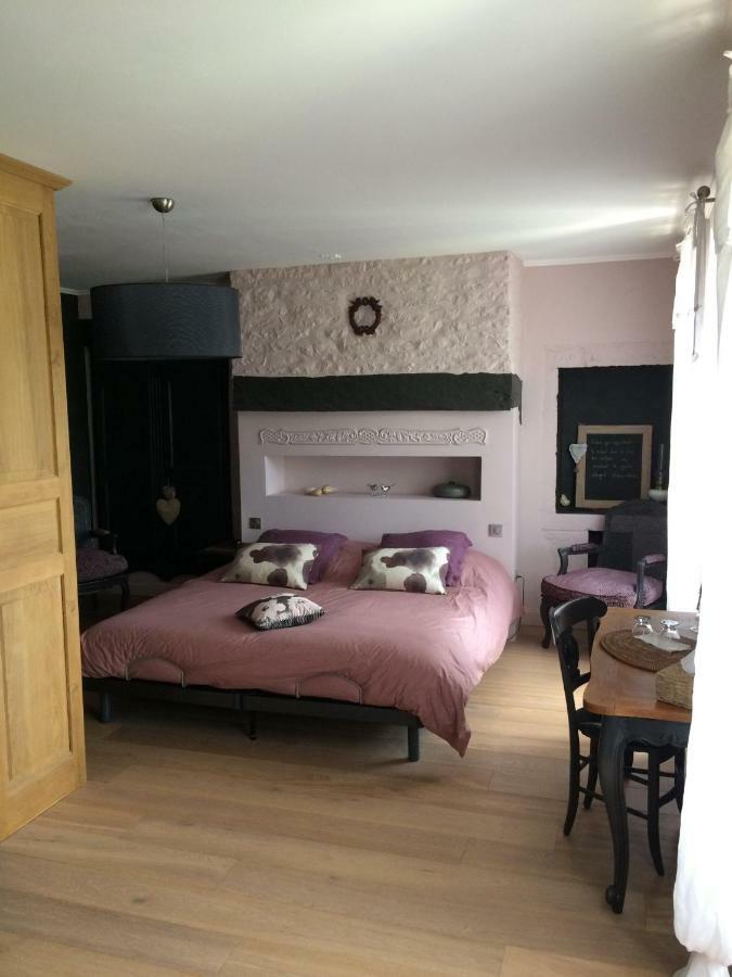 Le Couvent Bed & Breakfast Saint-Jean-de-Laur Dış mekan fotoğraf