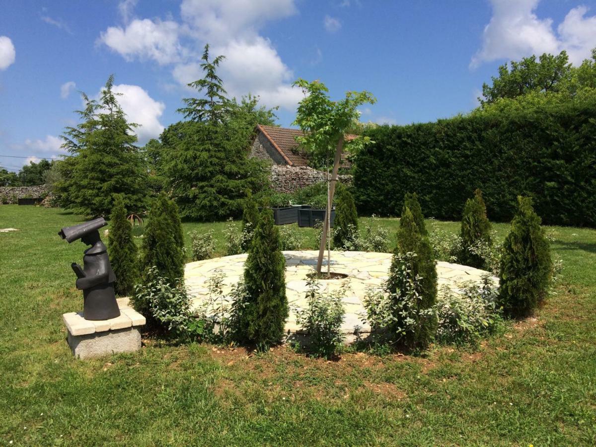 Le Couvent Bed & Breakfast Saint-Jean-de-Laur Dış mekan fotoğraf